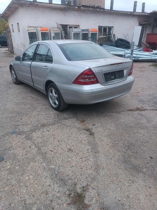 Мерцедес С 220 143к.с
