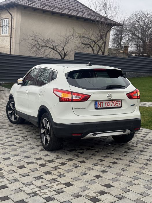 Nissan Qashqai //1.5D 110cp J11// 2015