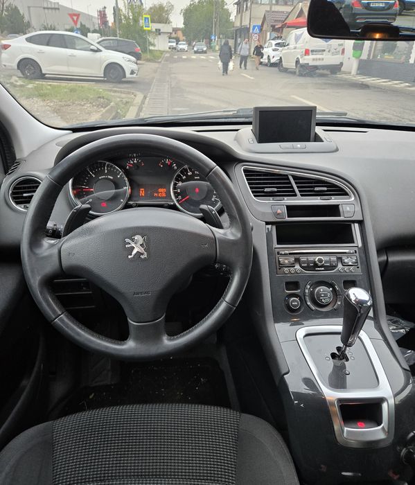 Peugeout 5008 1.6 hdi