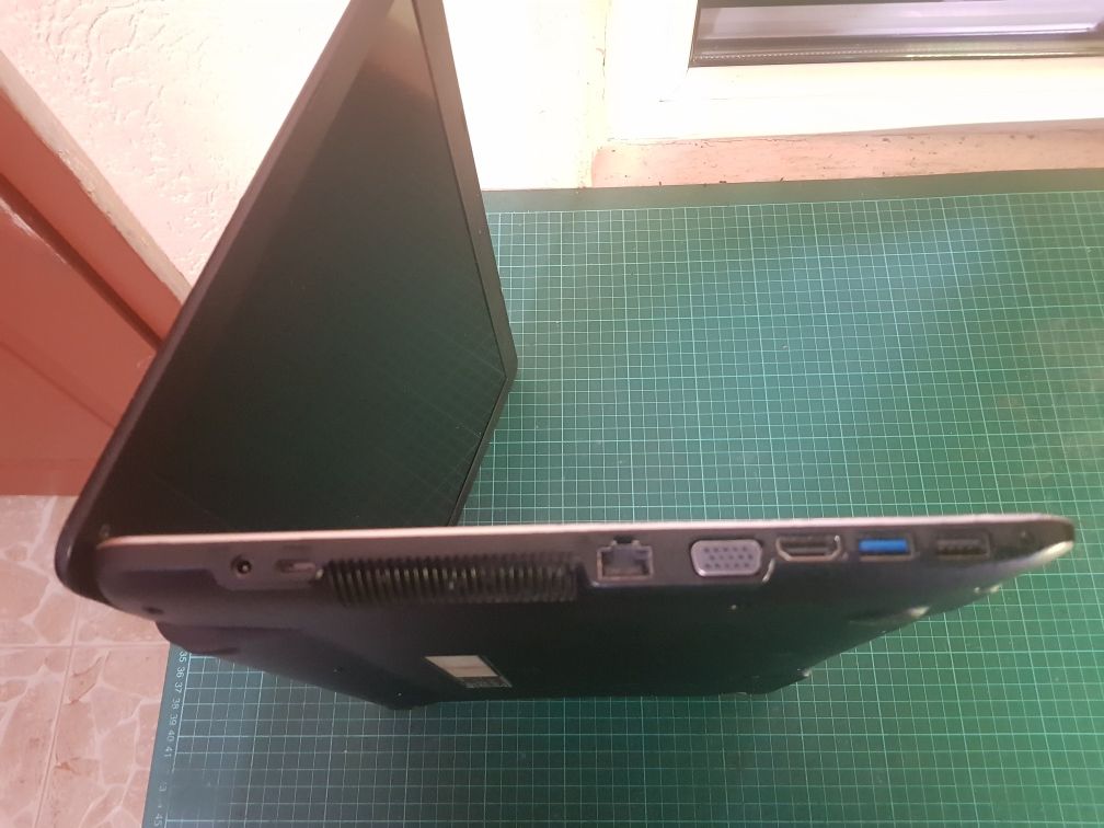 Asus A540S Четири ядрен