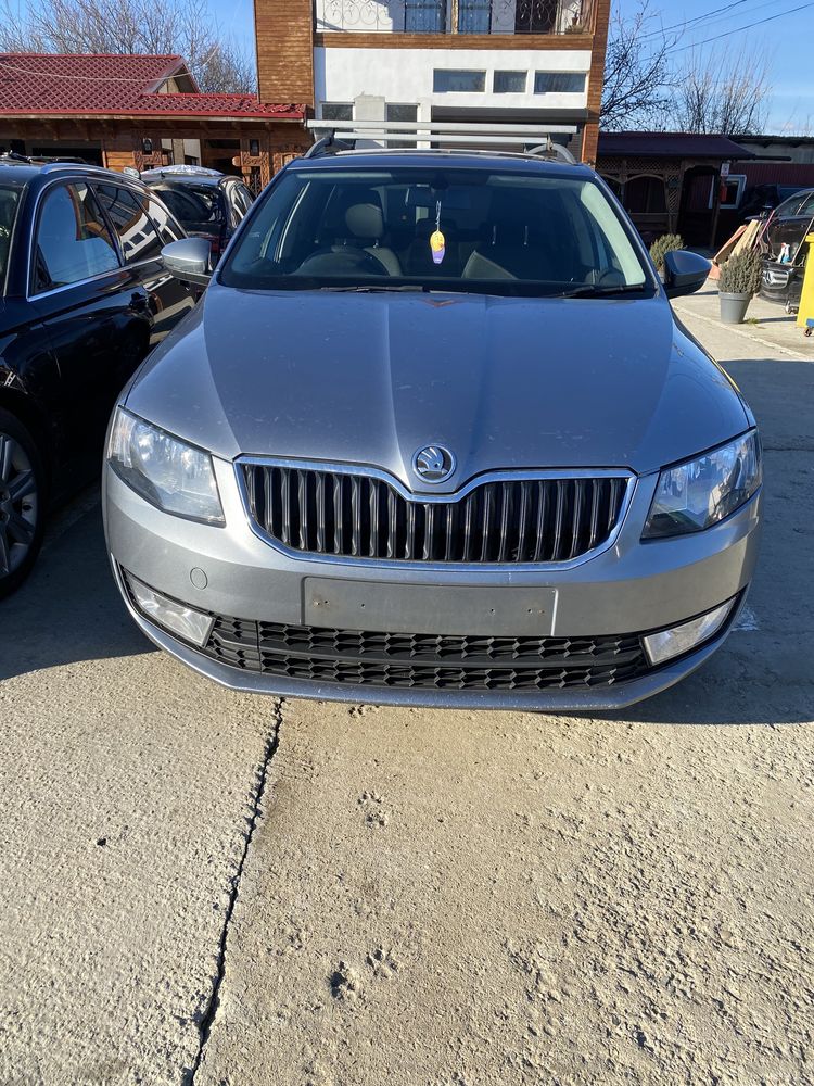 Aripă dreapta spate Skoda Octavia 3 Break