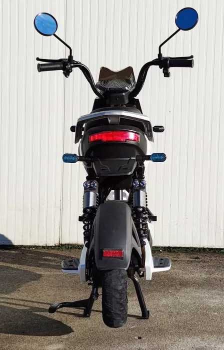 Нов модел - Електрически скутер YC-L 500W - пробег до 50 км.