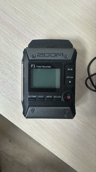 Портативный аудиорекордер Zoom F1-LP