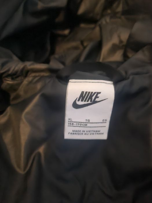 Детско яке марка NIKE размер XL