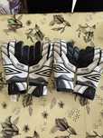 2 броя Вратарски Ръкавици Umbro / Goalkeeper gloves