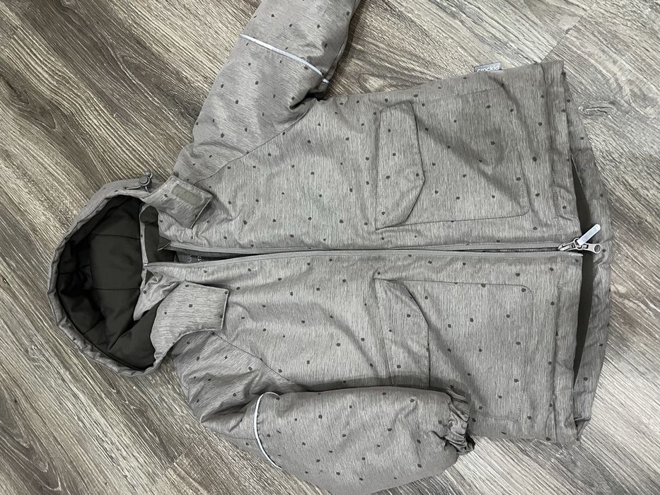 Продам зимнюю куртку