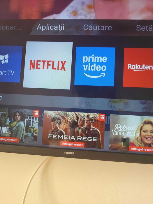 TV smart Philips foarte mare 139 cm