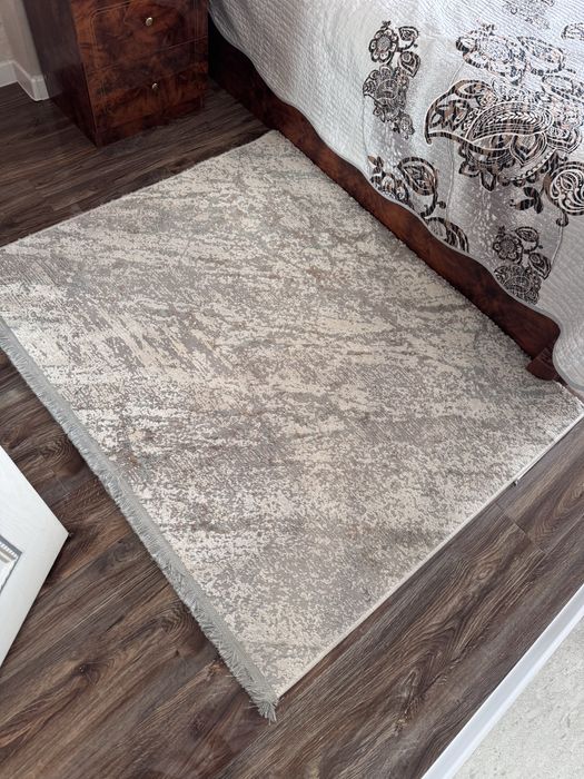 Продаю два ковра