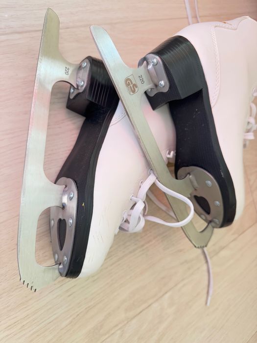 Patine Roces marimea 34