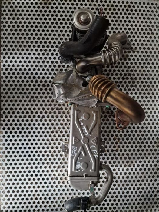 Egr cu racitor gaze Vw Passat CC,Eos,Golf motor 2.0 tdi cod motor CFF