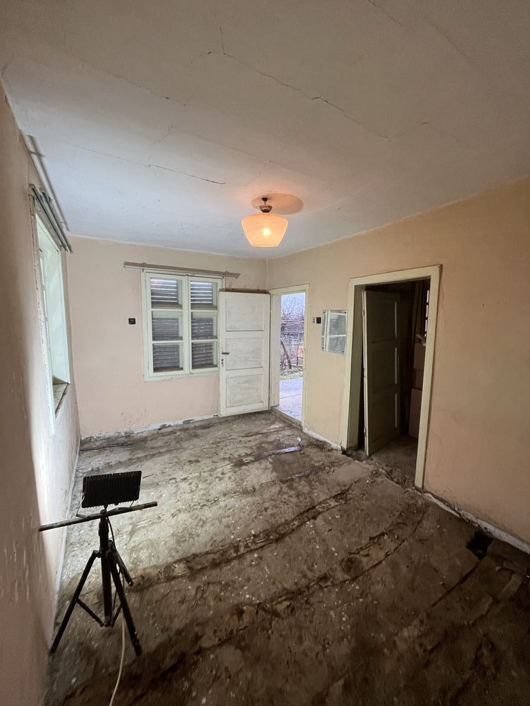 Продава се Къща в Севлиево - 30 кв.м за 667 €/кв.м - Снимка #1