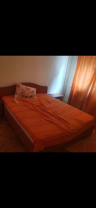 Inchiriez apartament 3 camere