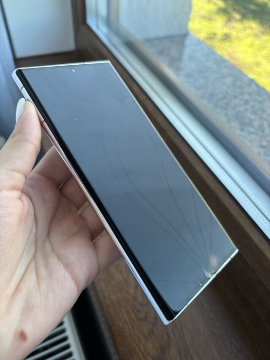 Telefon S22 ultra 256 gb
