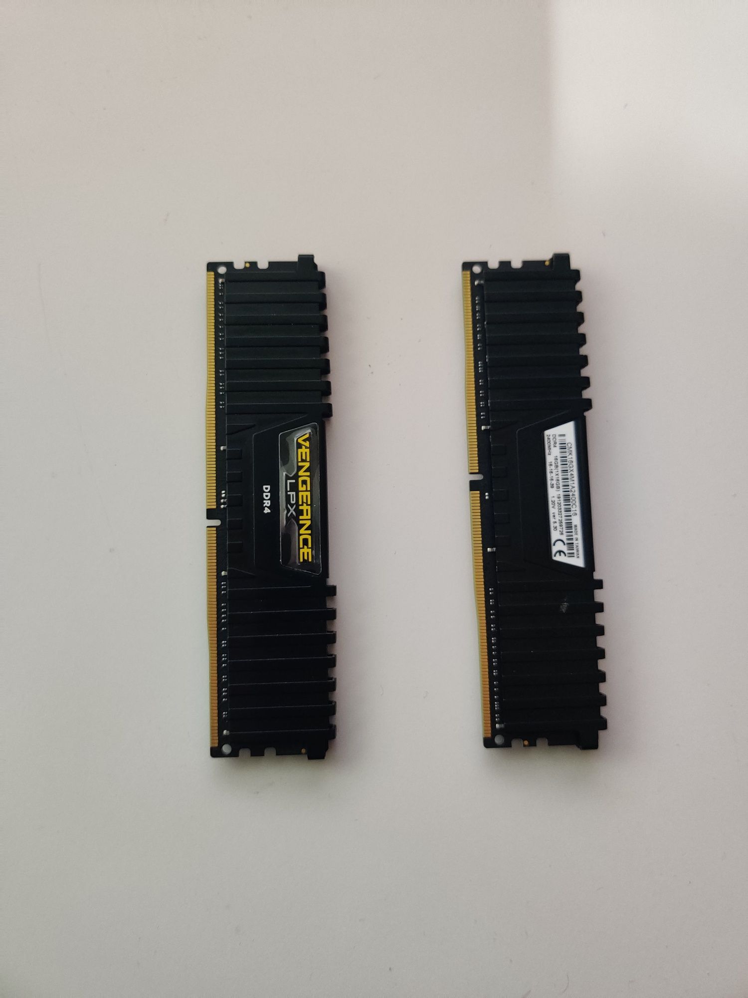 Memorie RAM 32gb ddr4 vengeance