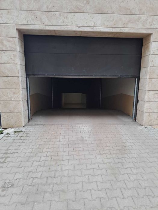 Дава се под наем Гараж / Паркомясто в София, Надежда 1 - 18 кв.м за 102 € - Снимка #1