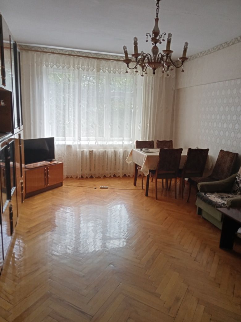 Продам квартиру благоустроенную с мебелью