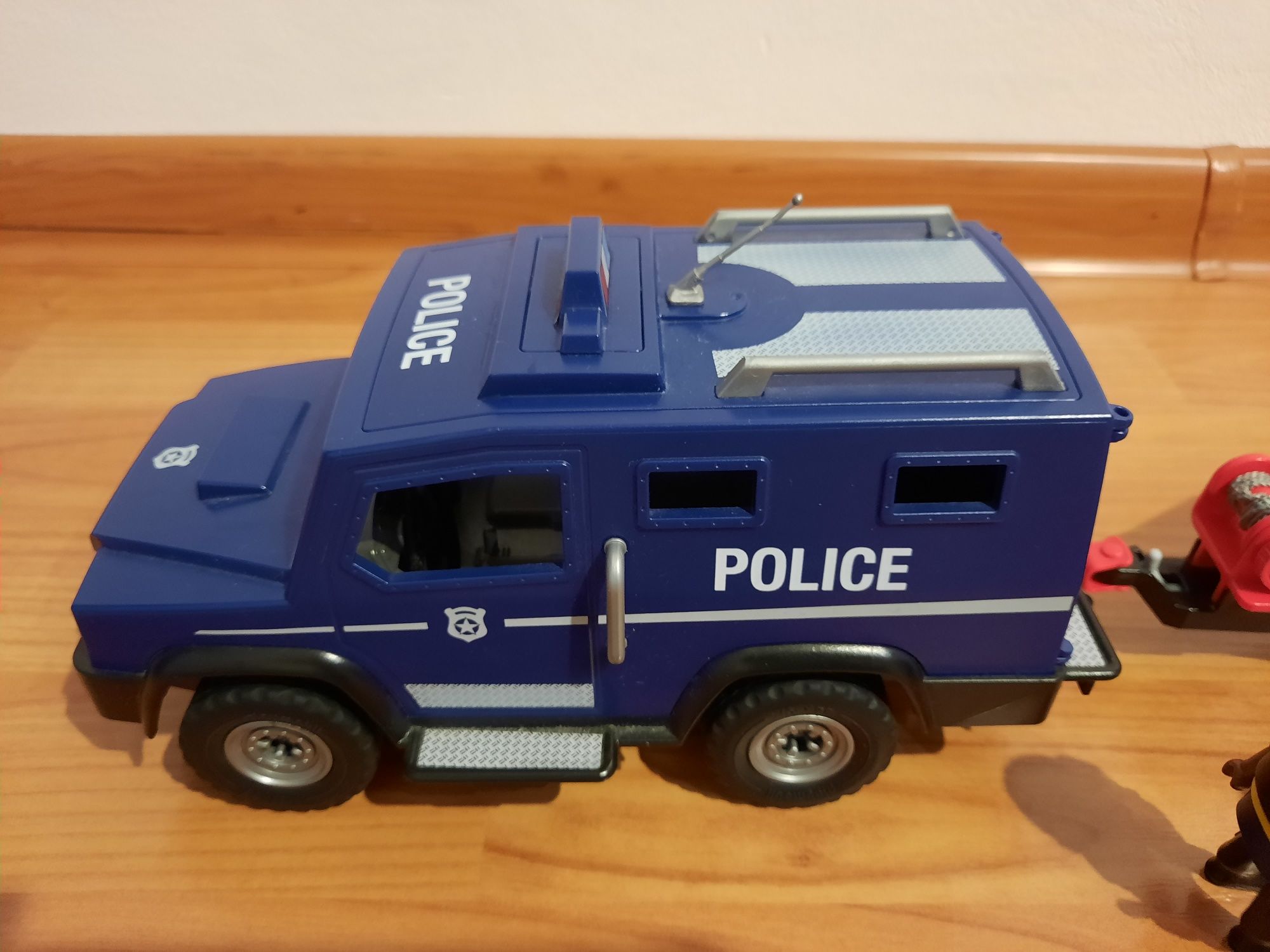 Set de construit Playmobil 5187 Camion de politie cu barca 4 - 10 ani