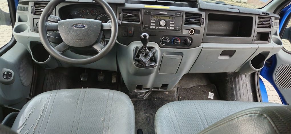 Ford transit 2.4 diesel 2011  7 locuri + marfa
