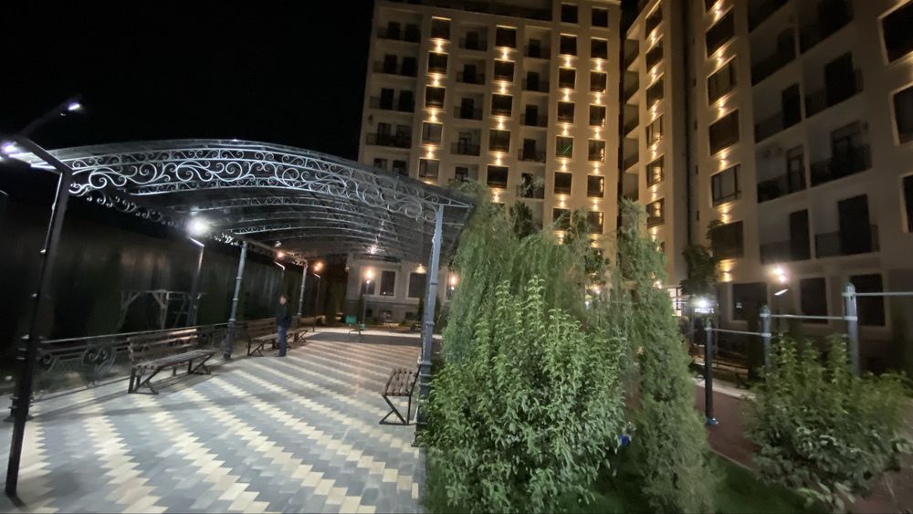 Пентхаус сотилади 137 м2 тезда ( вокзал худудида)