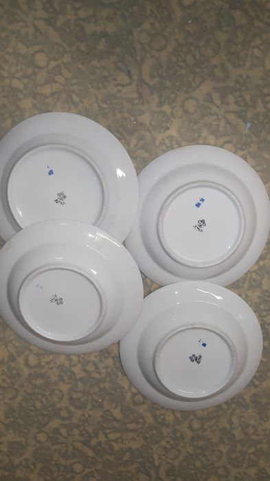 Порцеланови чинии