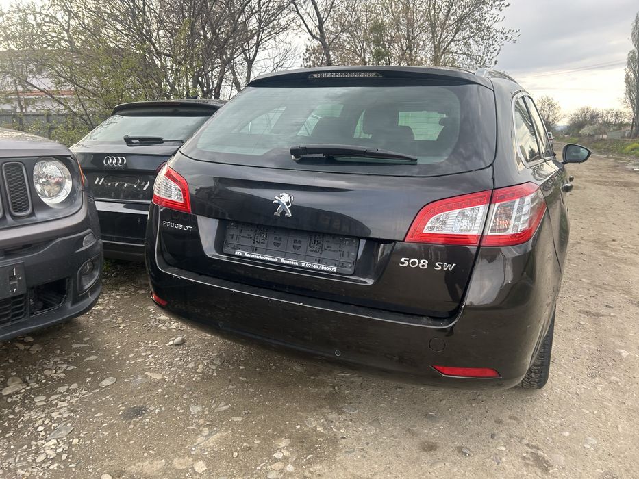 Haion, bară spate, stopuri Peugeot 508 SW 2011