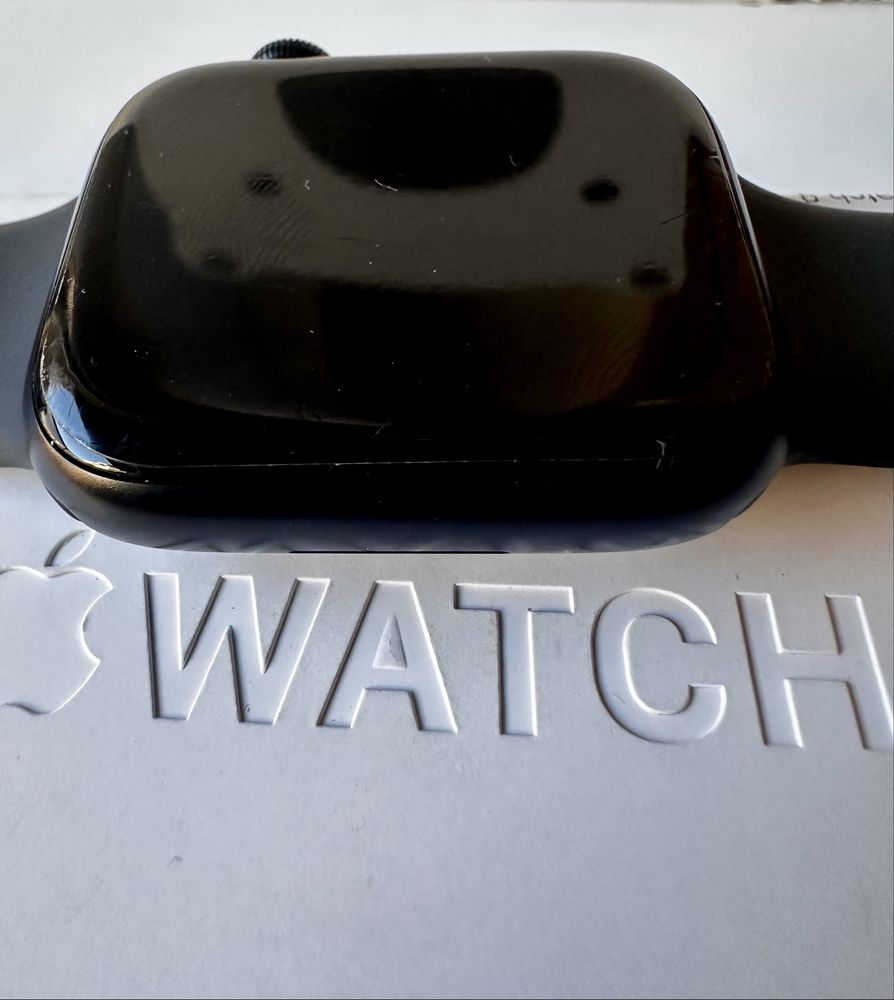 Apple Watch 9, GPS, carcasa midnight aluminium 45 mm, M/L