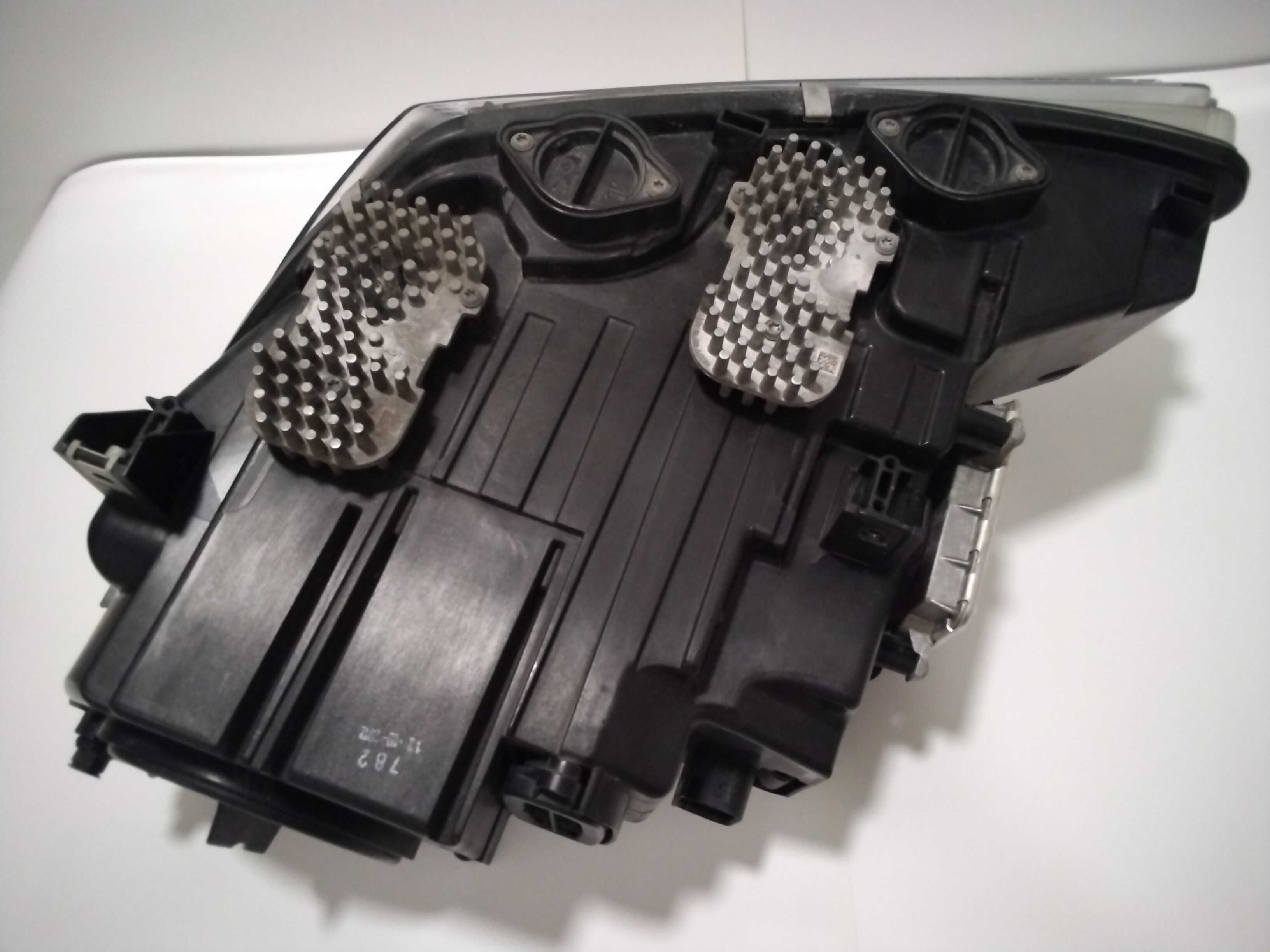 Фарове AHL-adaptive xenon за BMW 6series  f06 f12f13