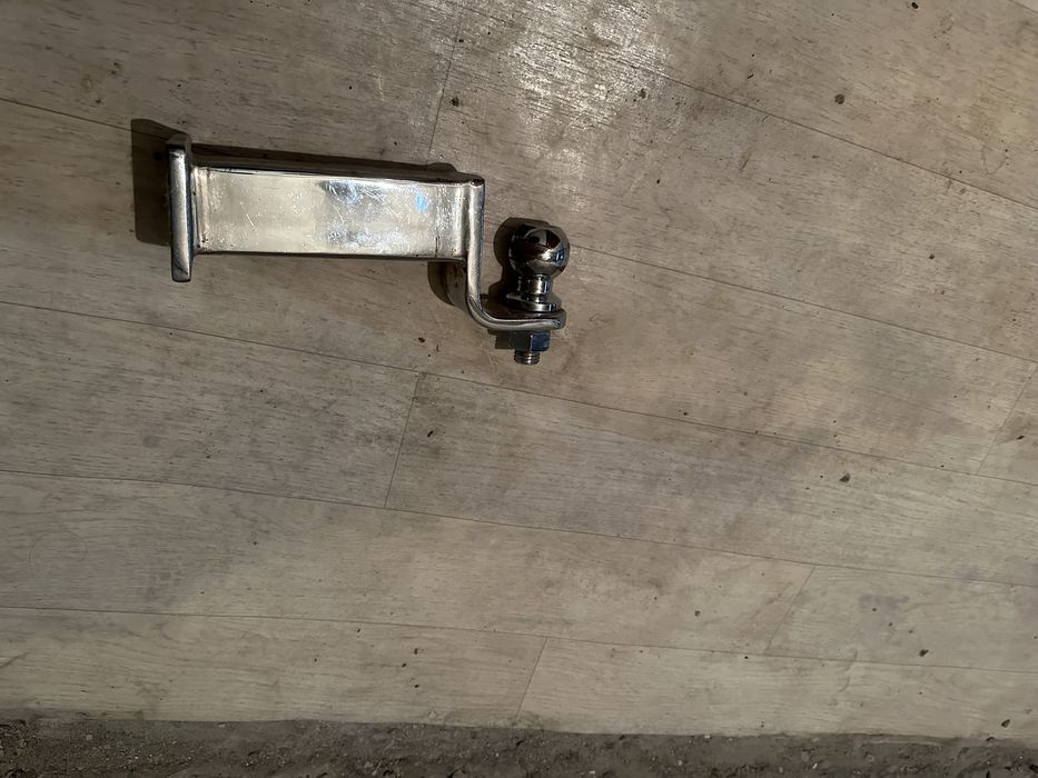 Продам Фаркоп на внедорожник находтися в Караганде Юго Восток