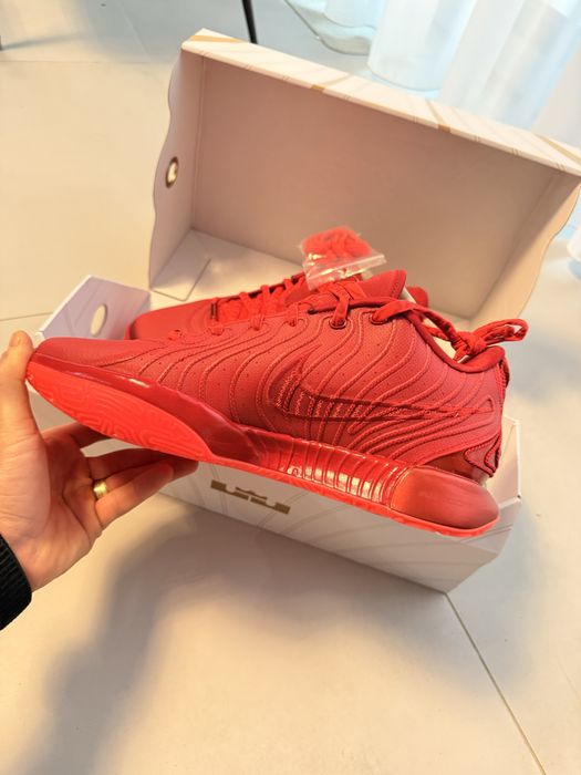 LeBron James XXI Gang Crimson