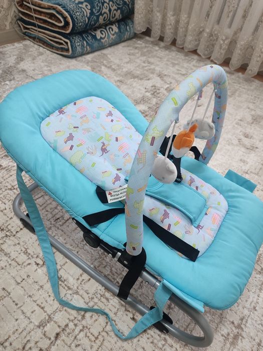 Продам шезлонг детский