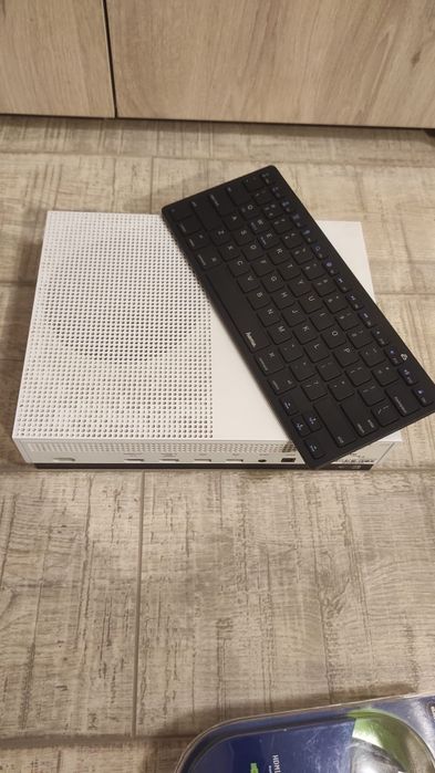 Xbox ONE S  de vânzare.