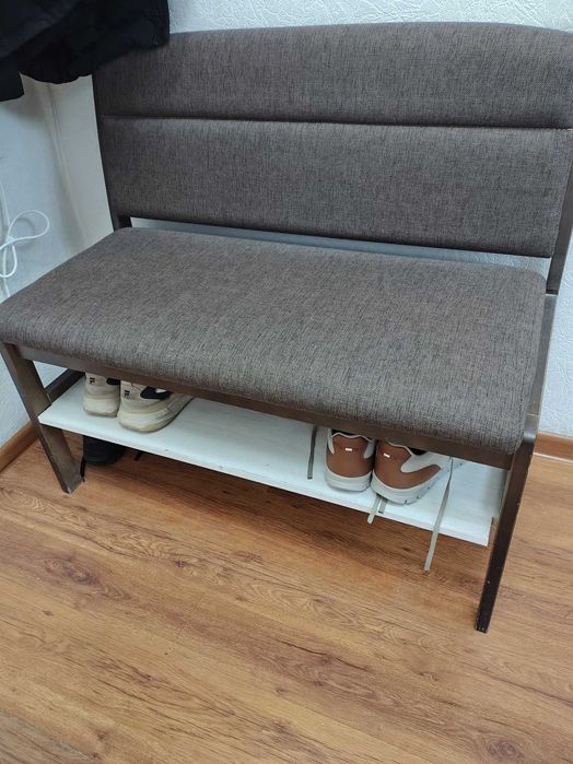 Продаётся лавочка в прихожую