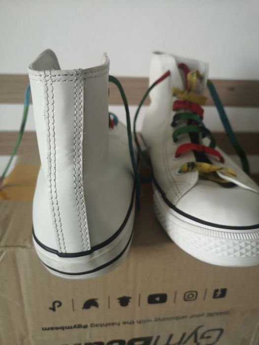 Heidi Klum. Pantofi sport piele naturalatip bascheti