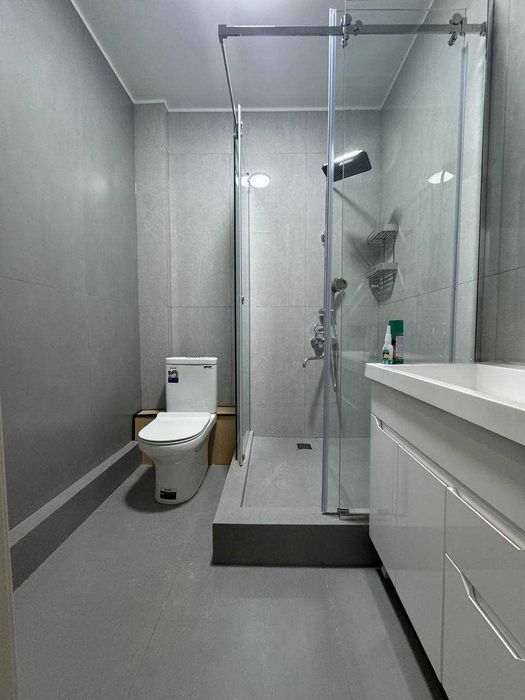 жилом комплексе SolariS кушбеги 105м2 дуплекс срочно !!!;