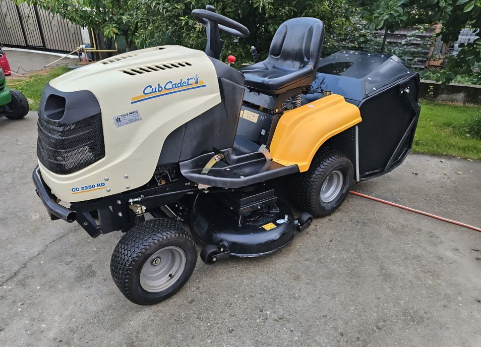Tractoras Cub Cadet 25 cp