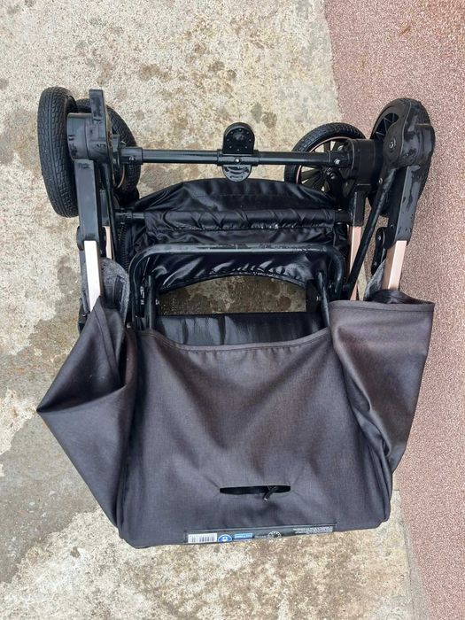 Лятна количка                       .