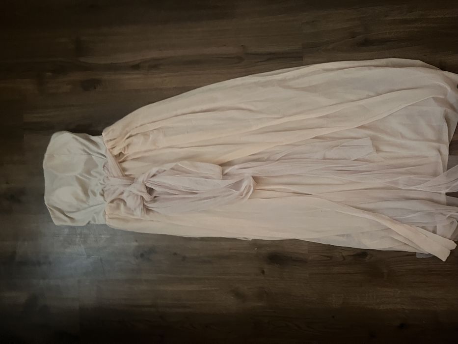 Официална рокля