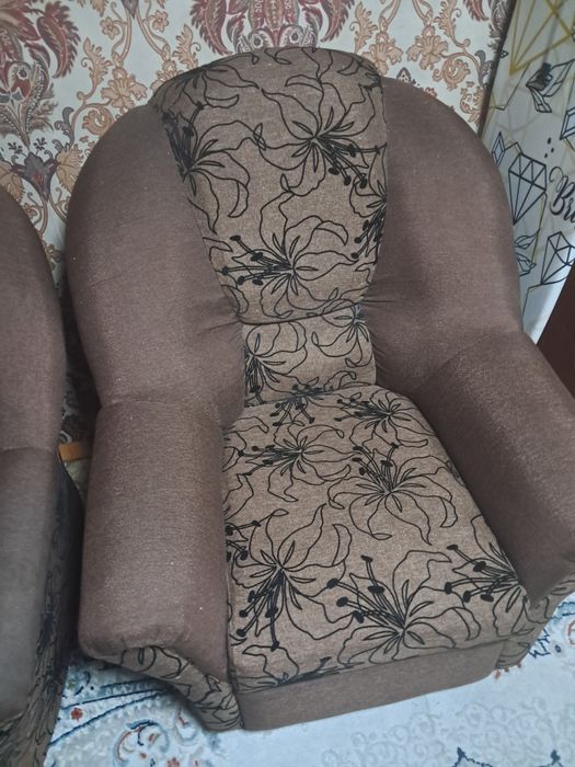 Продам кресла 2 шт в отличном состоянии