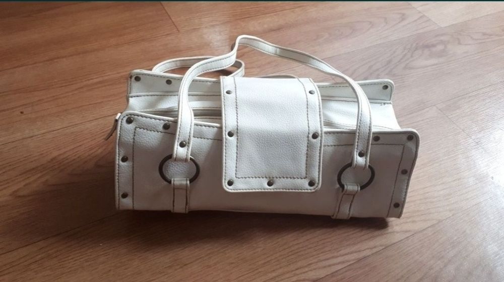 Женская белая cyмка