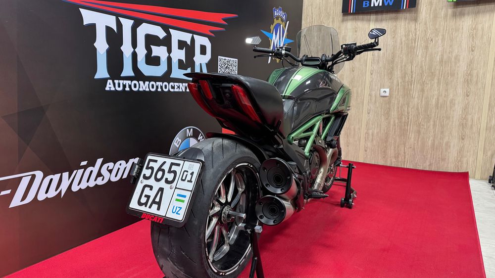 Ducati Diavel1200 Carbon 2015