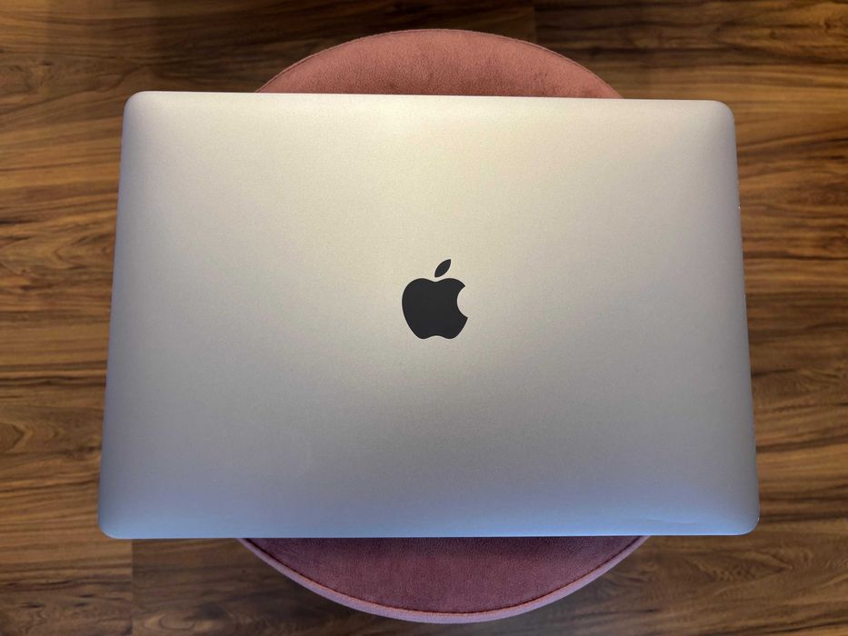 MacBook Pro 13″ Touch Bar 2017, Intel Core i5, 3.1GHz, 8GB RAM, 512GB