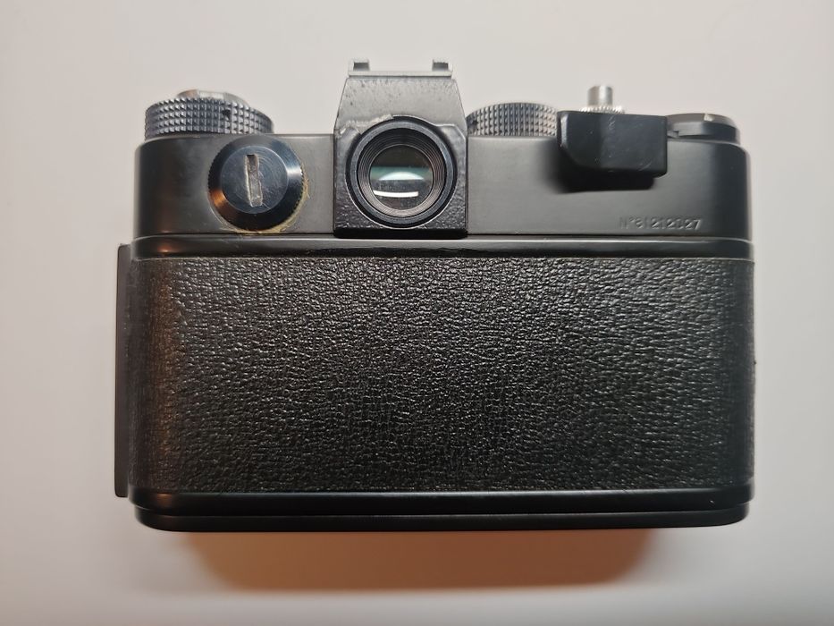 Vand aparat foto Zenit TTL cu obiectiv