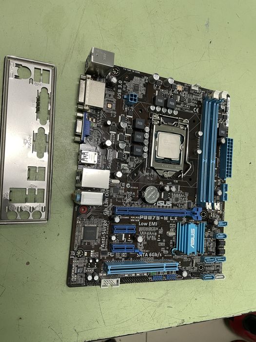 Материнская плата 1155