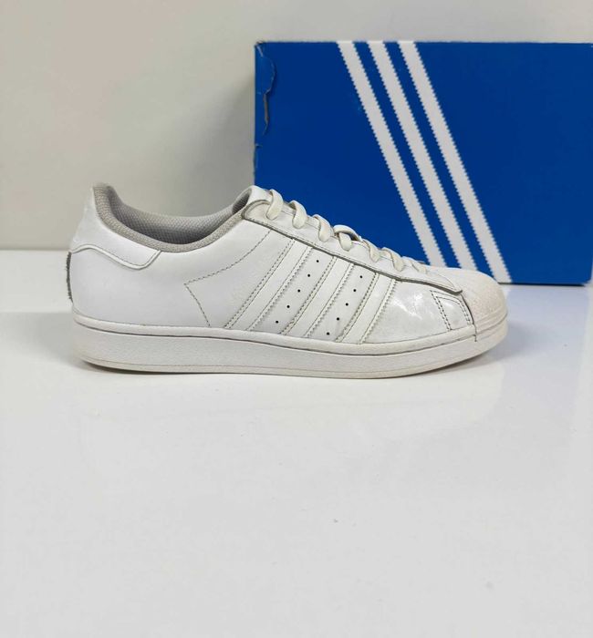 Adidas Superstar