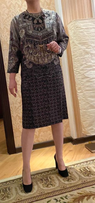 Продам Новые платья