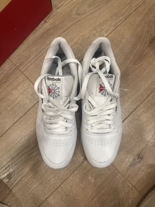 Демисезонные кожаные кроссовки Оригинал Reebok