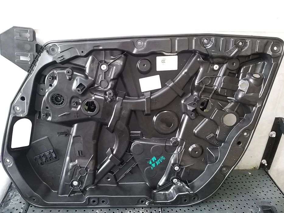 Macara geam electric dreapta fata mercedes c class w205 a2057226400
