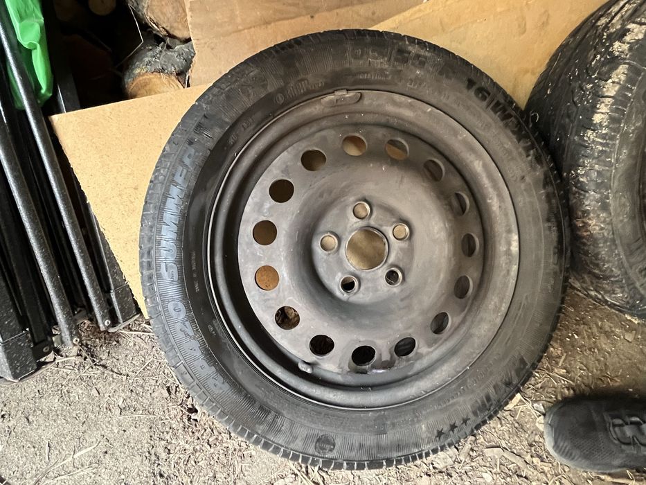 205/55/16 летни гуми с джанти 2 бр