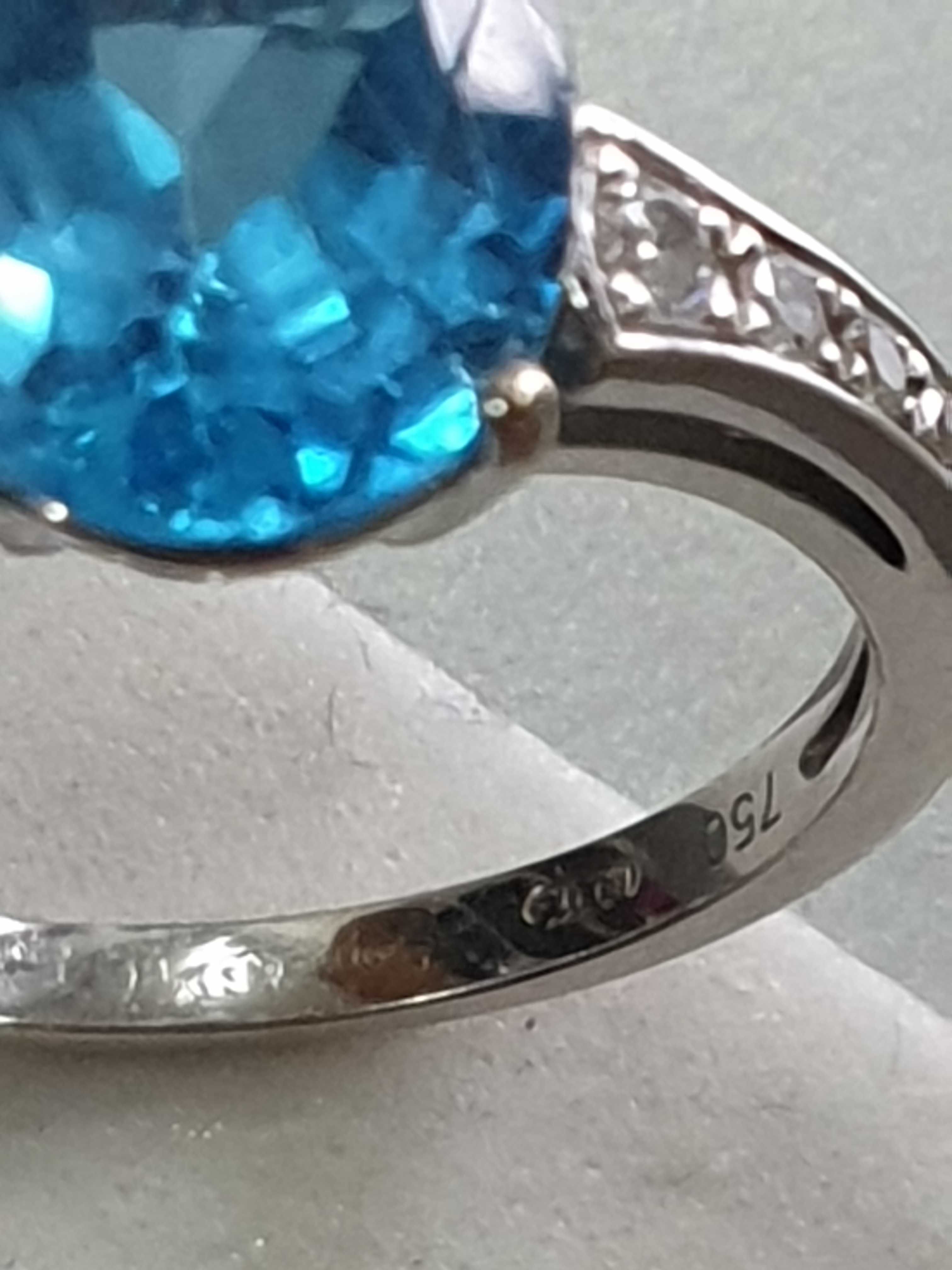 inel aur 18k.topaz si diamante naturale