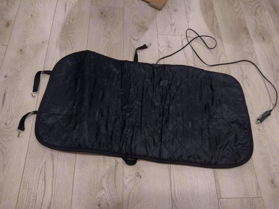 Husă auto cu încălzire